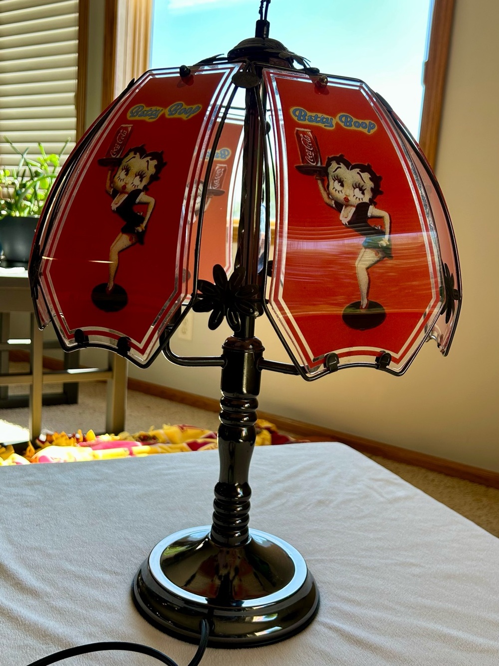 Betty Boop and Coca-Cola 6 Panel Vintage Glass Panel Table Lamp